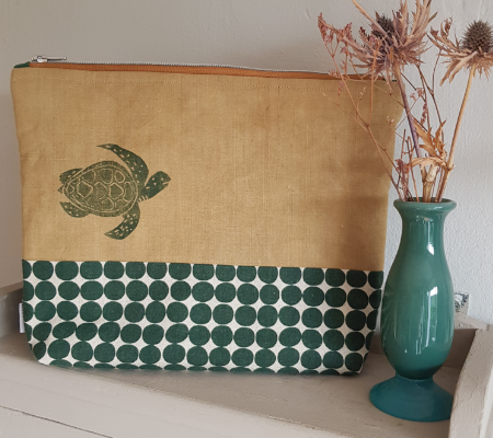 Kulturtasche Schildkröte Kulturtasche mit grünem Schildkrötendruck